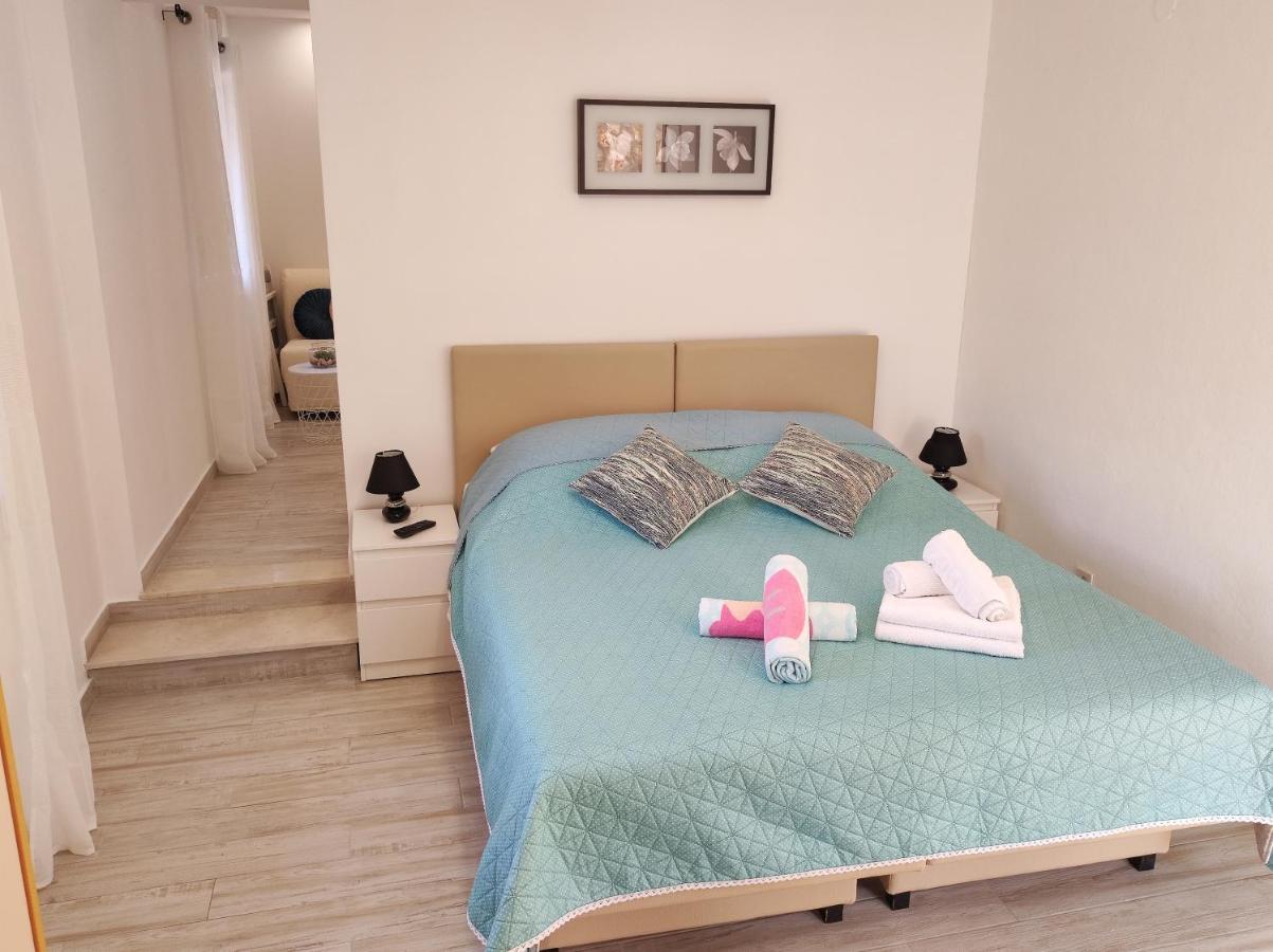 Villa Mali Raj Затон Екстер'єр фото